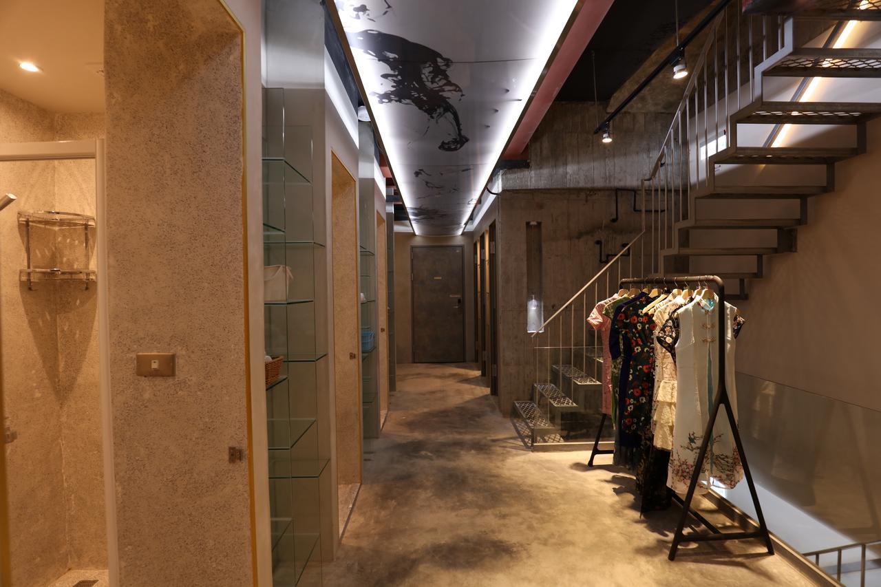 Red Home New Taipei City Exterior photo